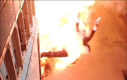 Highfall mit Explosion f&uuml;r "MBC&nbsp;Action"