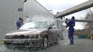 Glas-Stunt f&uuml;r einen Werbefilm f�r "Schott AG"